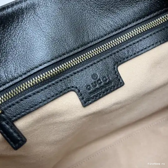 First bag ru Gucci small bag shoulder Diana 0627